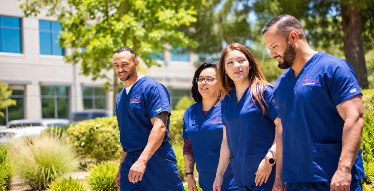 Students outside Santa Ana Campus